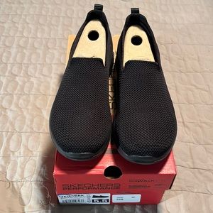 Sketchers Go Walk Joy